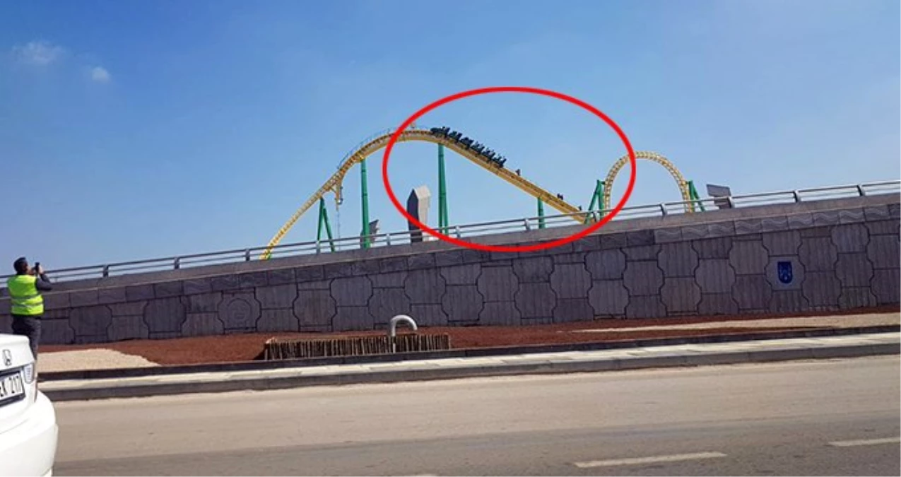 Ankapark\'ta Rollercoaster Bozuldu, Vatandaşlar Raylardan Yürüyerek İndirildi