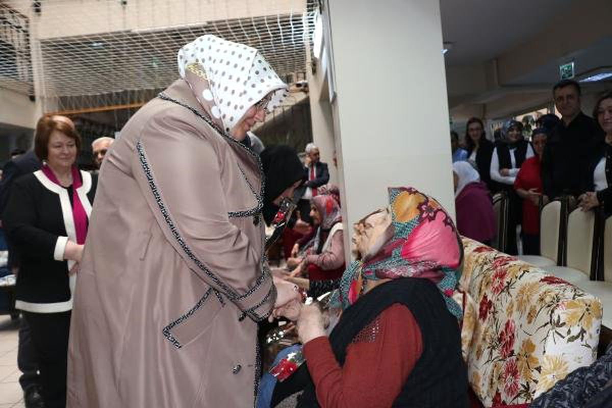 Bakan Selçuk: Kaza Yapan Down Sendromlu Çocuklarımız İçin Ekiplerimiz Sahada (2)