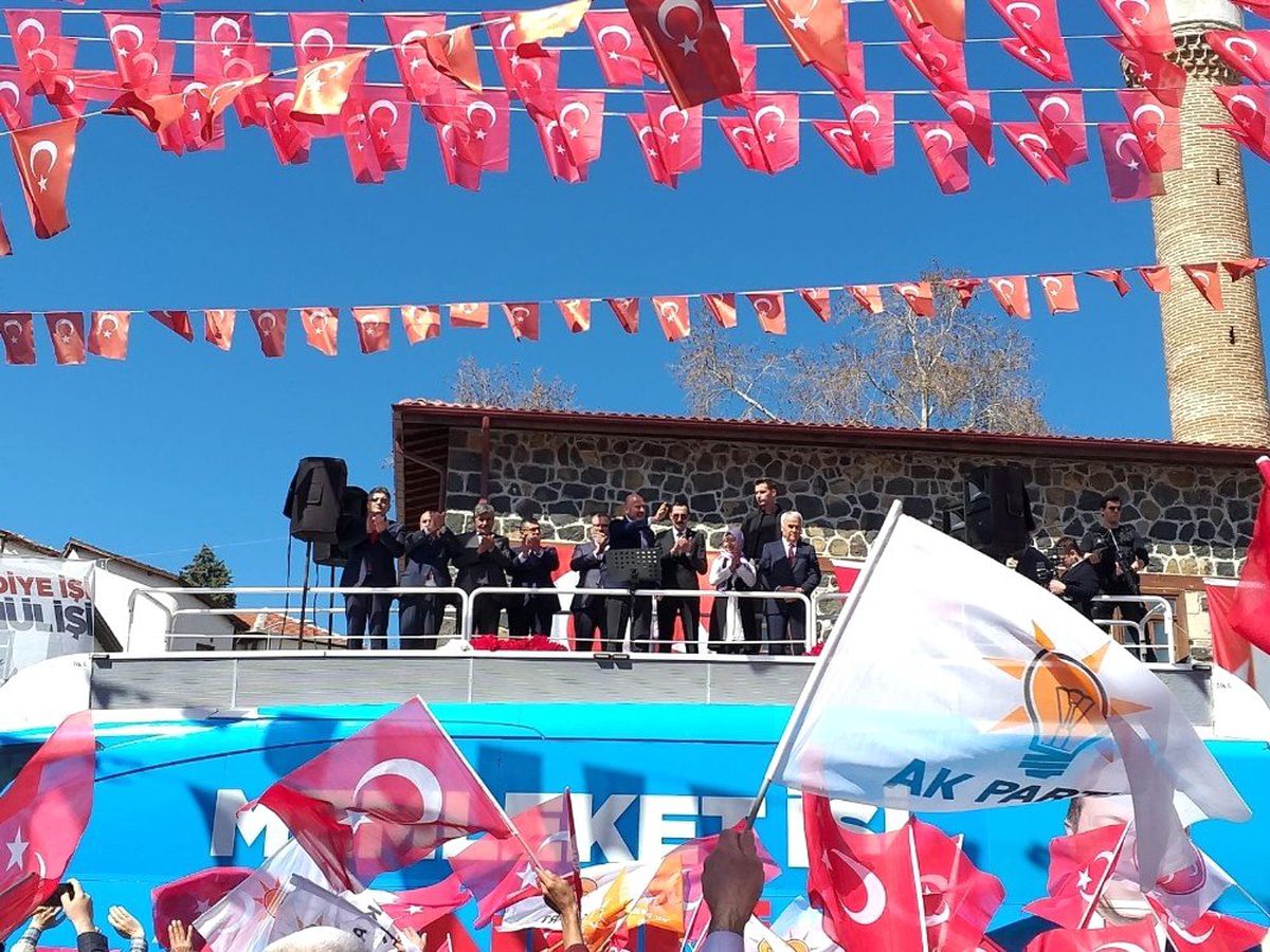 Bakan Soylu: "Sen 10 Katlı Binayı İdare Edemiyorsun, Türkiye\'yi Nasıl İdare Edeceksin Ya"