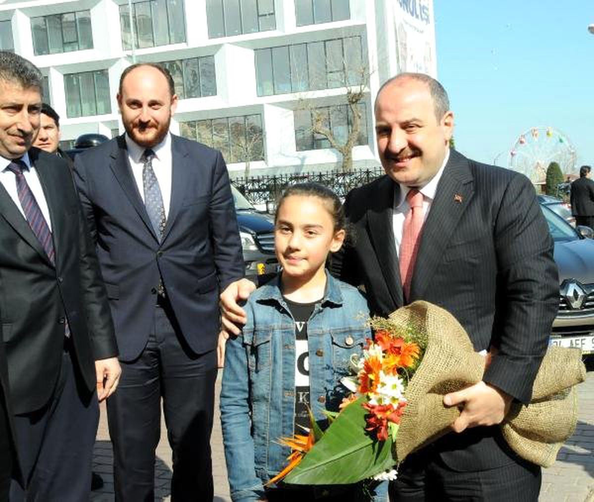Bakan Varank: Antarktika\'da Kalıcı Üs Kurmak İstiyoruz