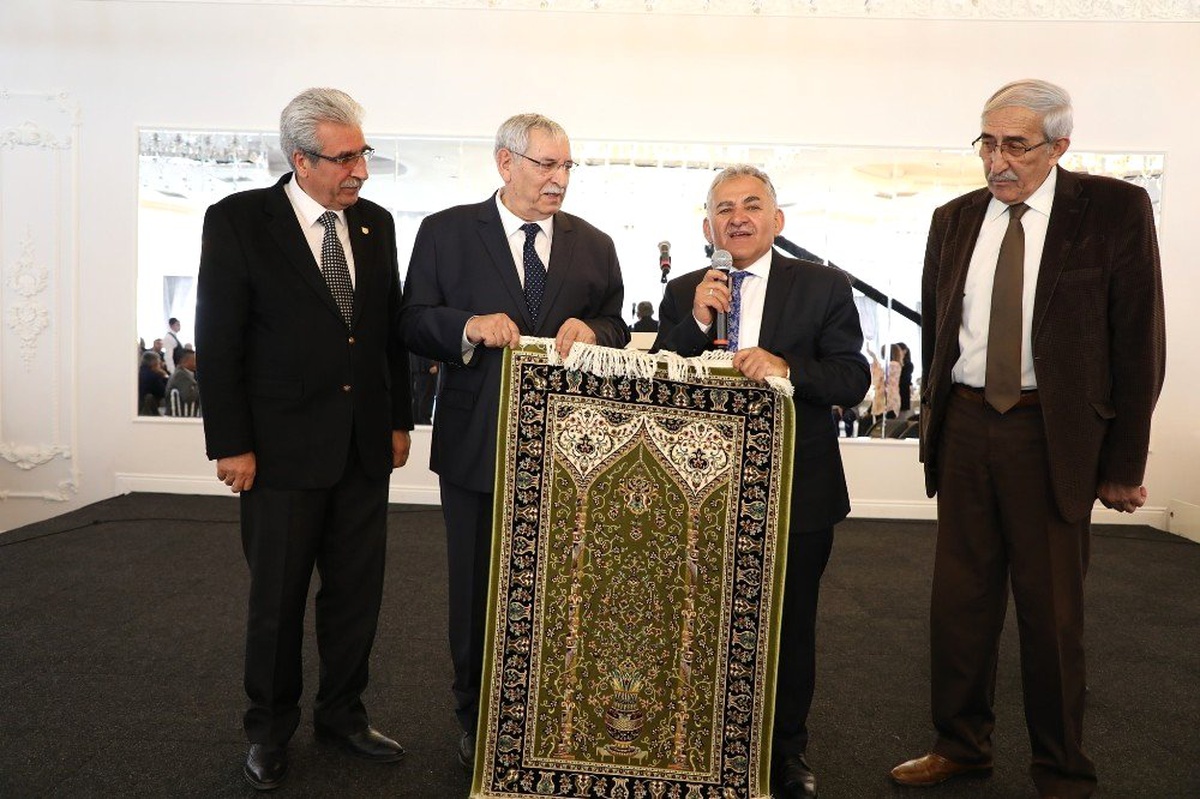 Başkan Memduh Büyükkılıç "Şoförler ve Otomobilciler Oda Esnaflarımız İçin Özel Projelerimiz Var"