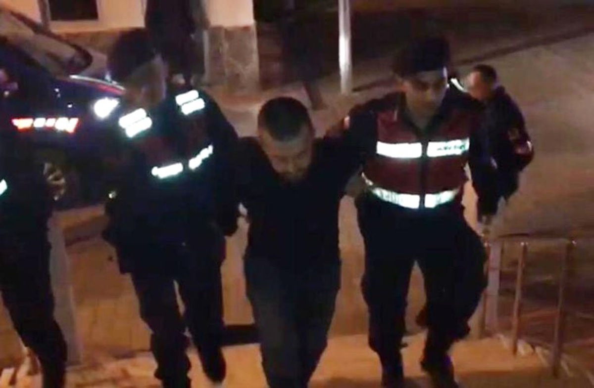 Bu Kez Kaçamadı, Üzerinden Çıkanlar Şoke Etti