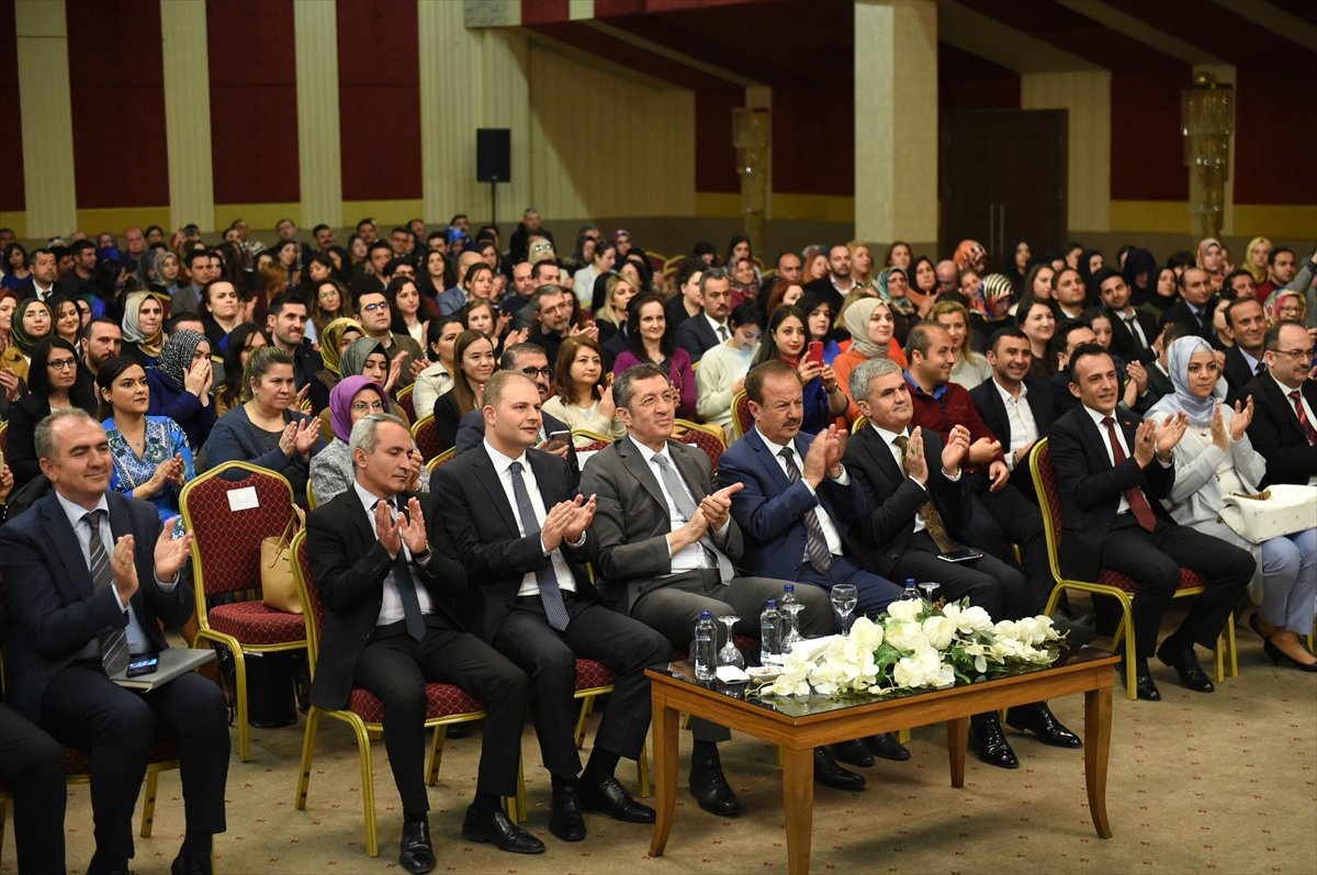 Ders Sayısı Yarıya İnince Hiçbir Öğretmenim Boşta Kalmayacak"