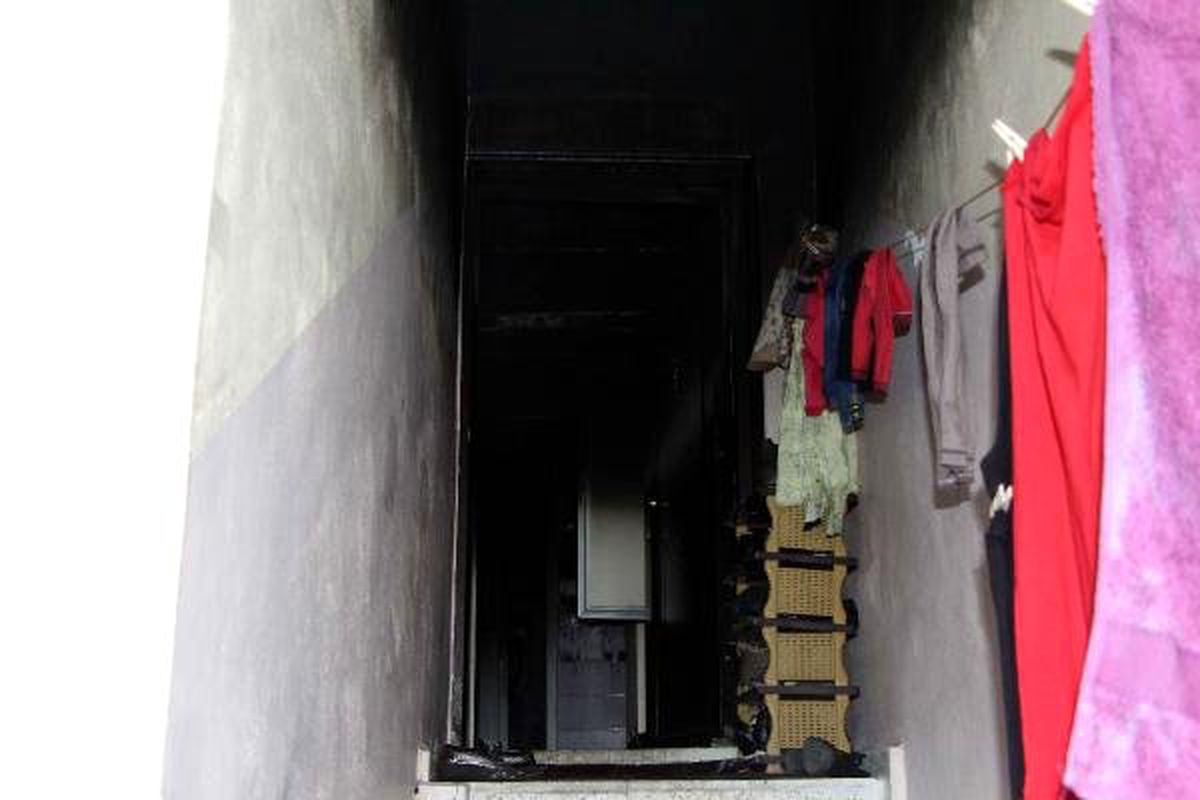 Gaziantep\'te Devrilen Elektrikli Soba Yangına Neden Oldu