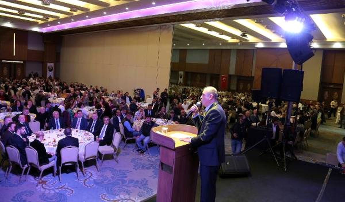 İlgezdi: Mustafa Kemal Atatürk\'ün Kurduğu Cumhuriyet\'ten ve Onun İlkelerinden Asla Vazgeçilemez