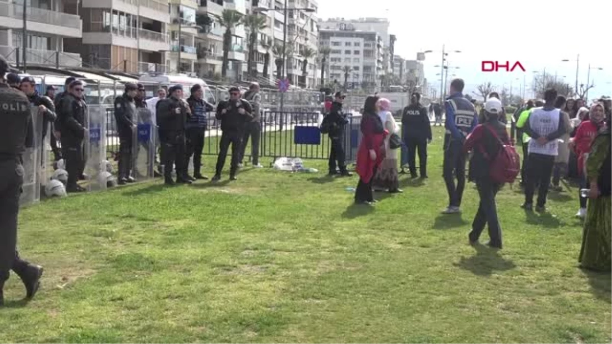 İzmir Gündoğdu Meydanı\'nda Nevruz Kutlaması-1