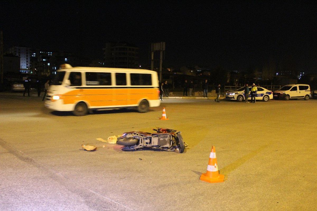 Karaman\'da Trafik Kazası: 1 Yaralı