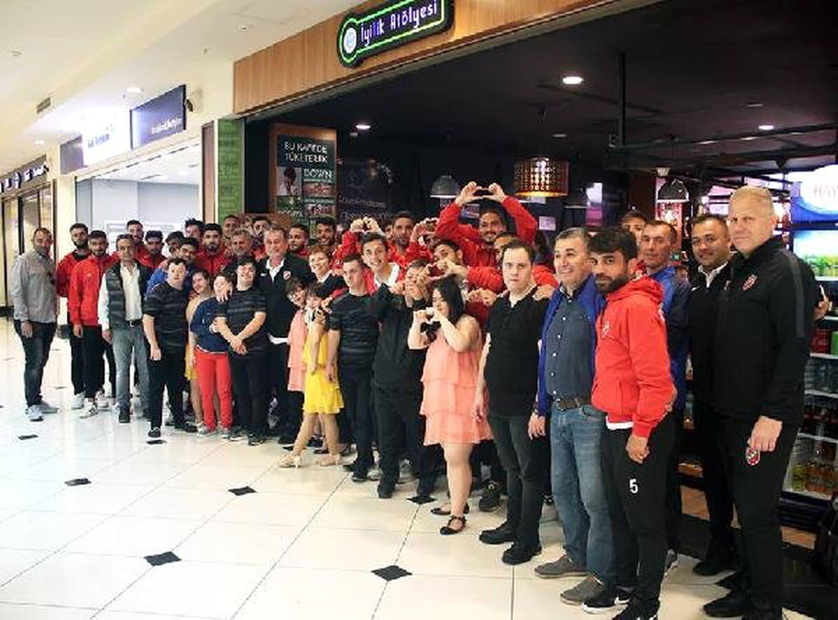 Karşıyaka\'dan Fikret Orman\'a Tepki