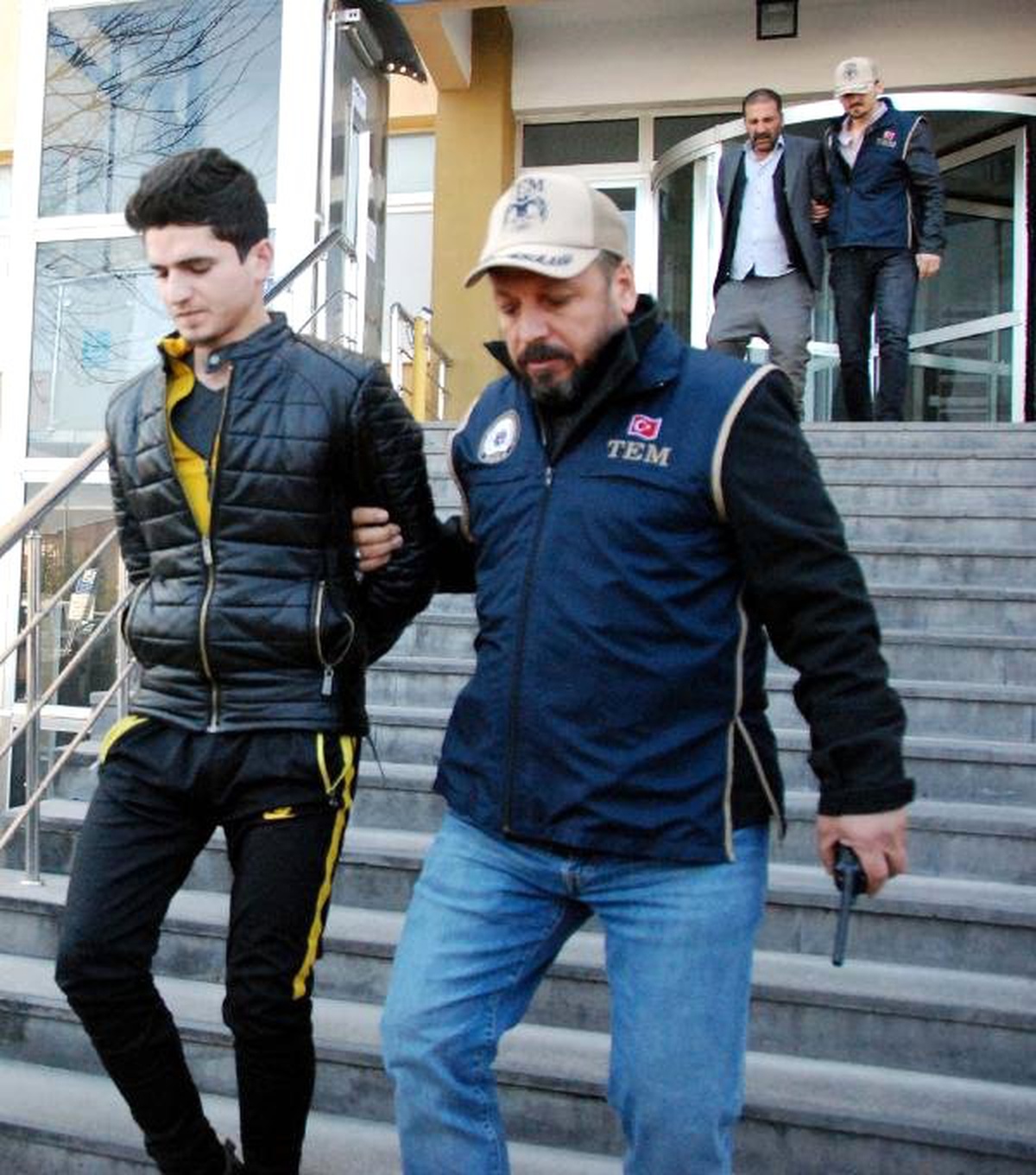 Kayseri\'de Deaş Üyesi 4 Kişi Adliyede