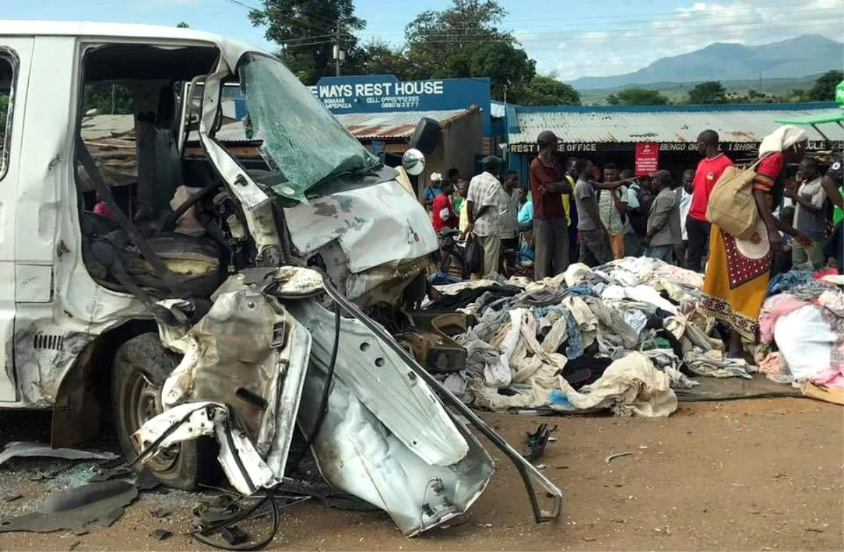 Malavi\'de Trafik Kazası: 17 Ölü