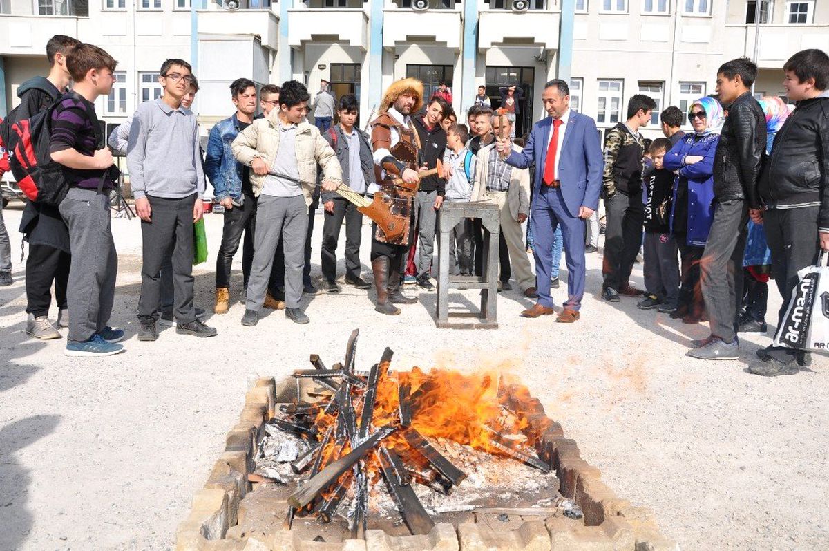 Öğrencilerin Nevruz Coşkusu
