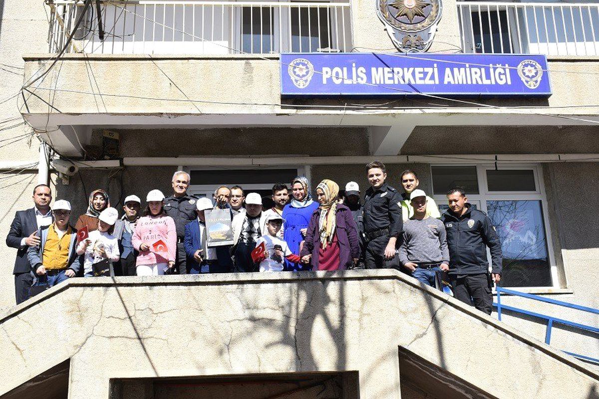 Özel Çocukları, Polisler Ağırladı