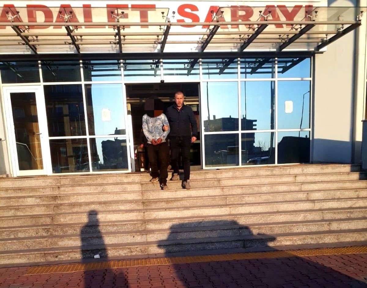 Polisin Suçüstü Yakaladığı Hırsız Tutuklandı