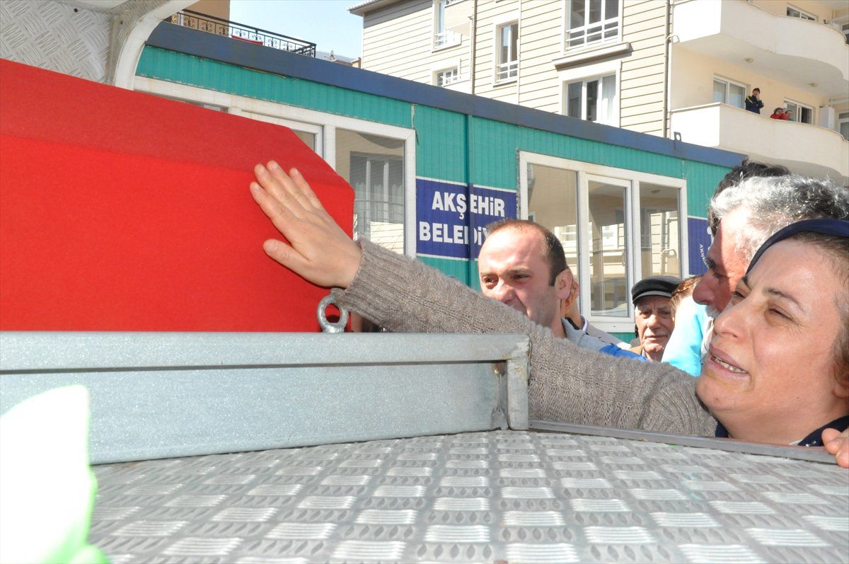 Şehit Uzman Çavuş Aydın\'ın Cenazesi Defnedildi