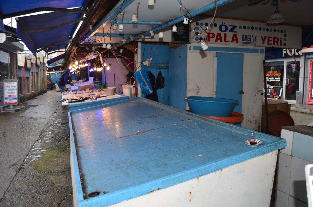 Tezgahlar İstavrite Kaldı