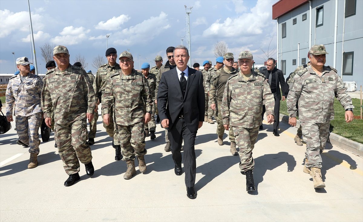 Akar ve Komutanlardan Sıfır Noktasında Denetleme