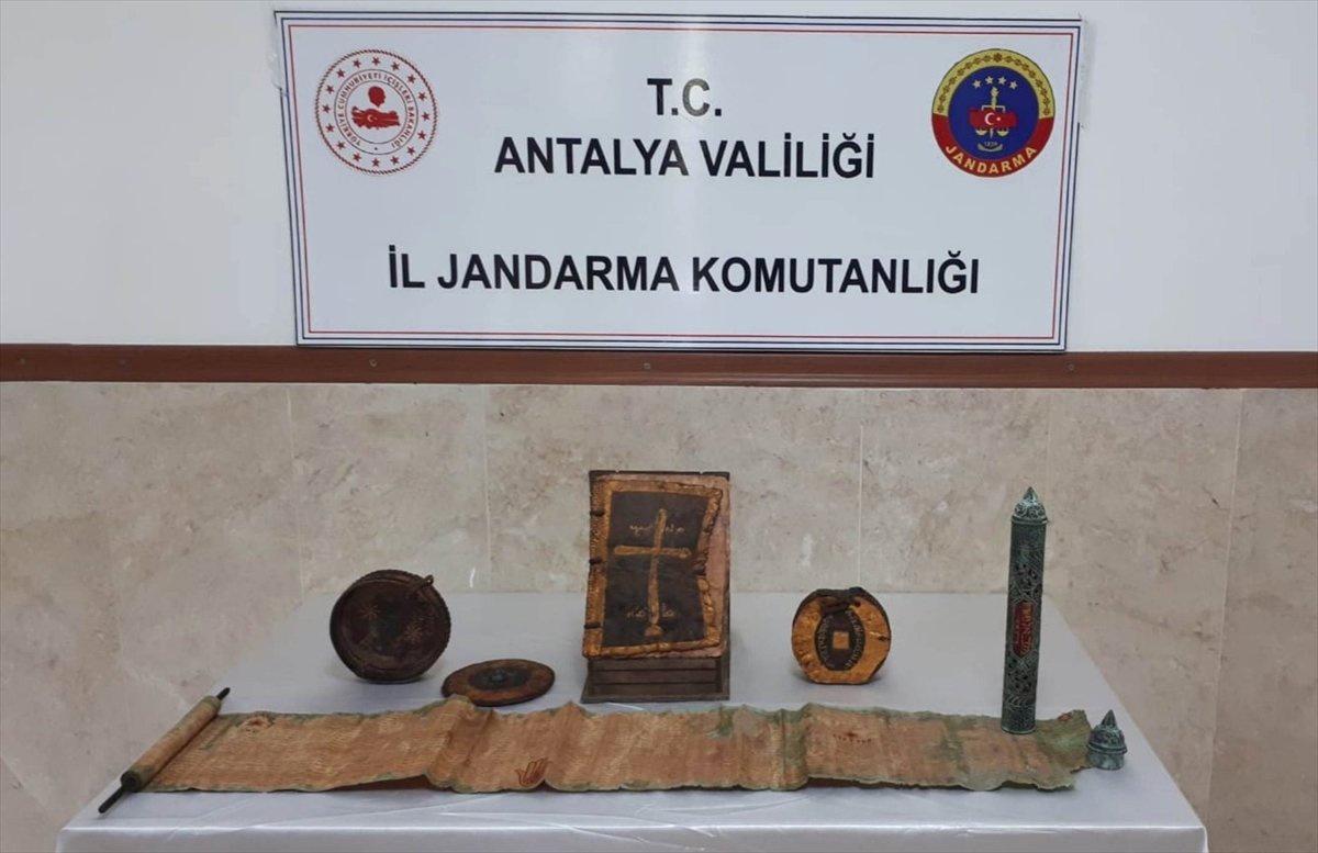 Antalya\'da Tarihi Eser Kaçakçılığı Operasyonu