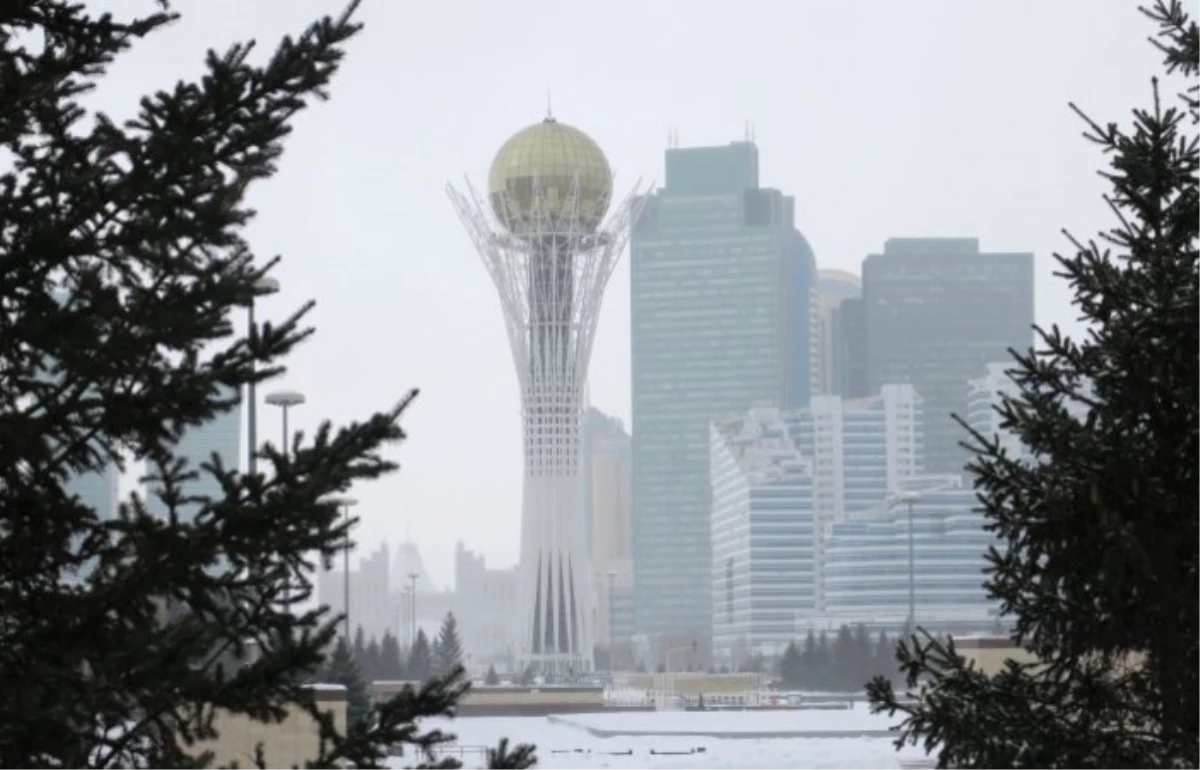 Astana gitti, Nur-Sultan geldi