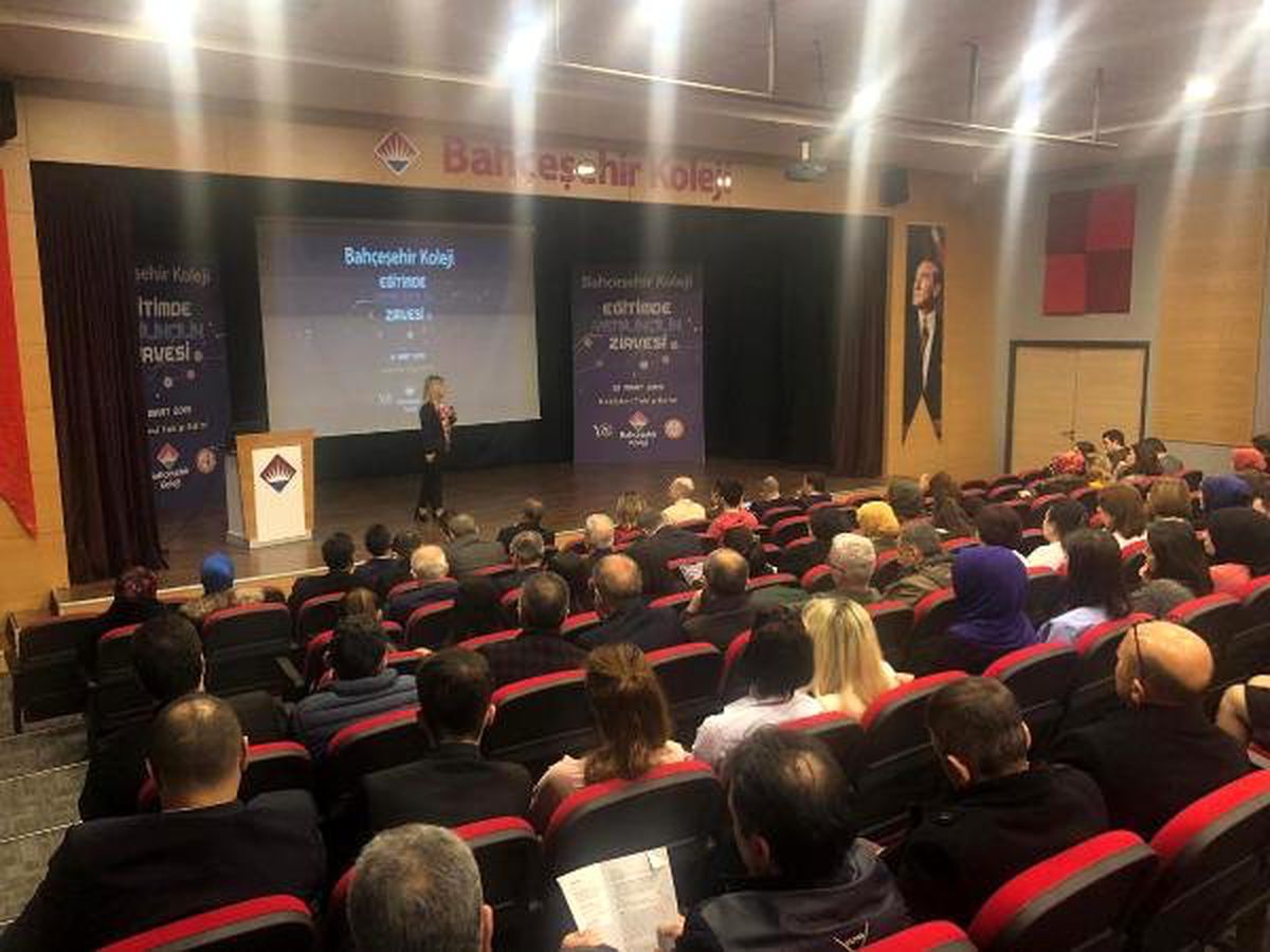 Bahçeşehir Koleji \'Eğitimde Yenilikçilik Zirvesi\' Düzenledi