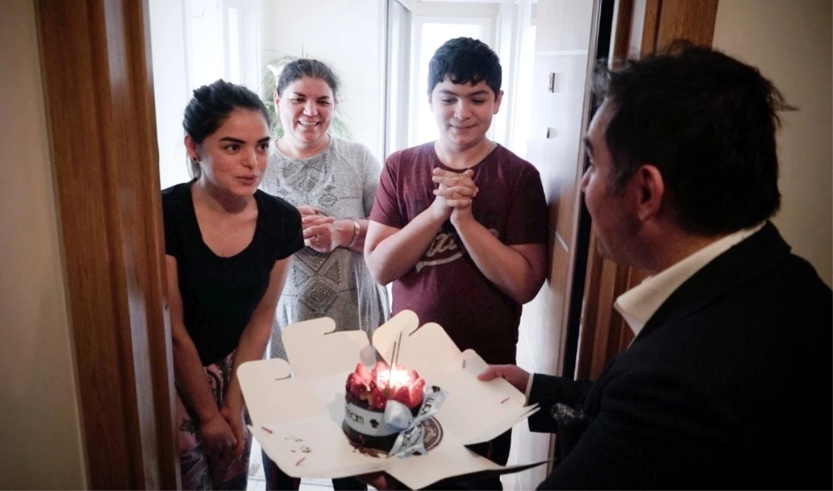 Başkan Adayı Ulusoy\'dan Gençlere Doğum Günü Sürprizi