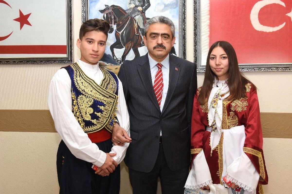 Başkan Alıcık, Halk Dansları Ekiplerini Ağırladı