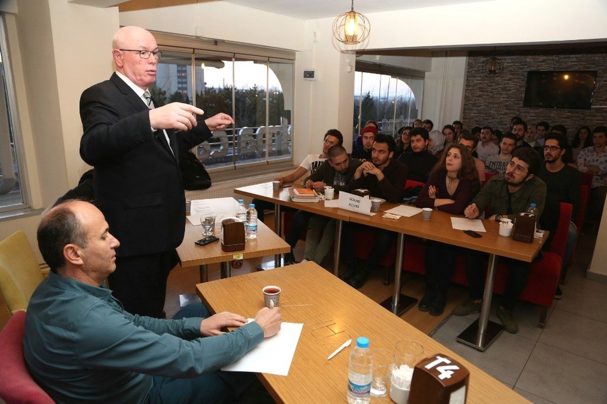 Başkan Kazım Kurt: "Eskişehir Öğrencileri Seven Bir Şehirdir"
