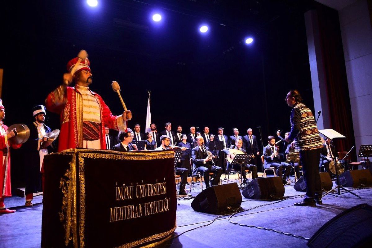 Çanakkale Destanı\' Konserinde Duygusal Anlar Yaşandı