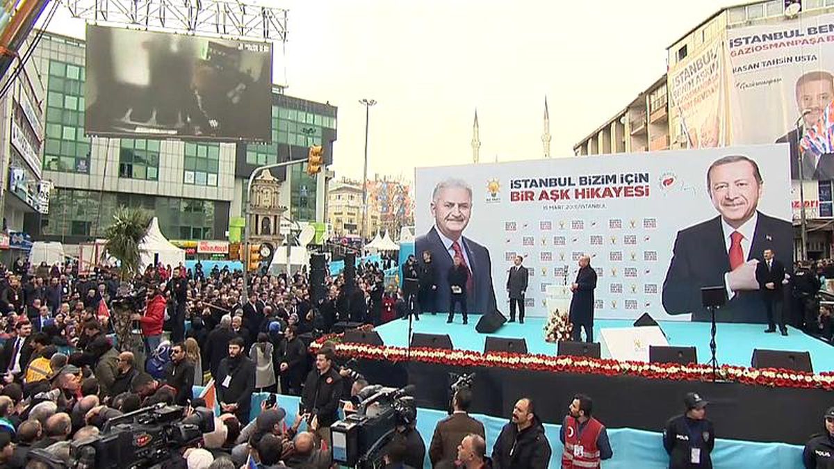 Erdoğan Seçim Mitinginde Sosyal Medyada Kaldırılan Yeni Zelanda Cami Katliamı Görüntülerini Paylaştı