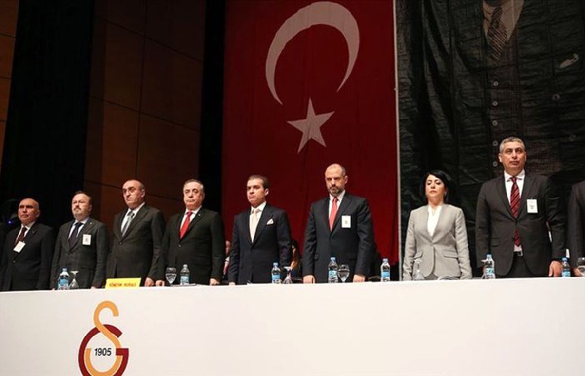Galatasaray yönetimi idari yönden ibra edilmedi