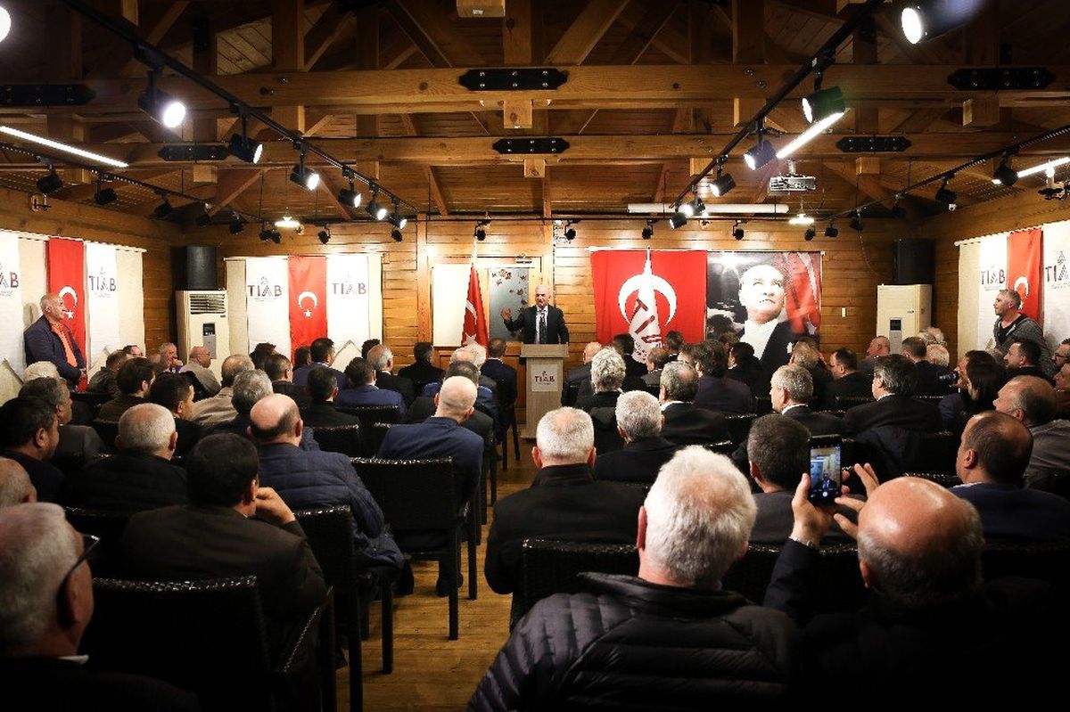İsmet Yıldırım: "İstanbul\'u Altı Ayda Tarumar Ederler"