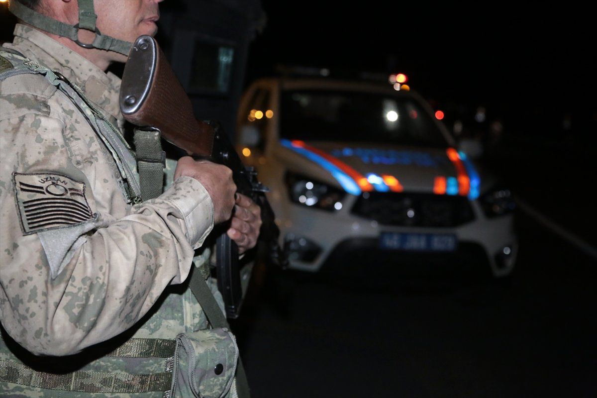Jandarmadan "Şok" Uygulama