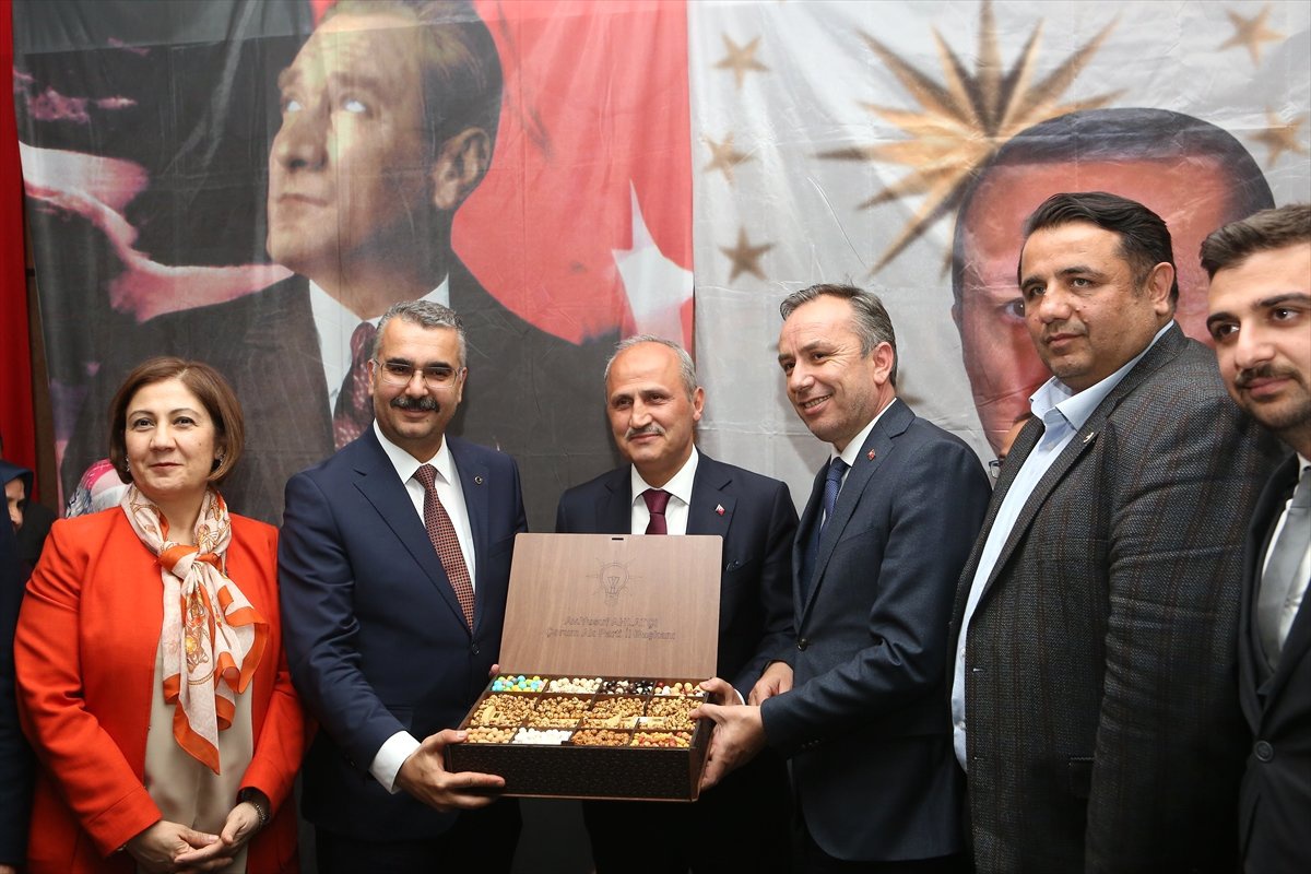 Kırıkkale-Çorum-Samsun Demir Yolu Projeleri Tamamlanmak Üzere"