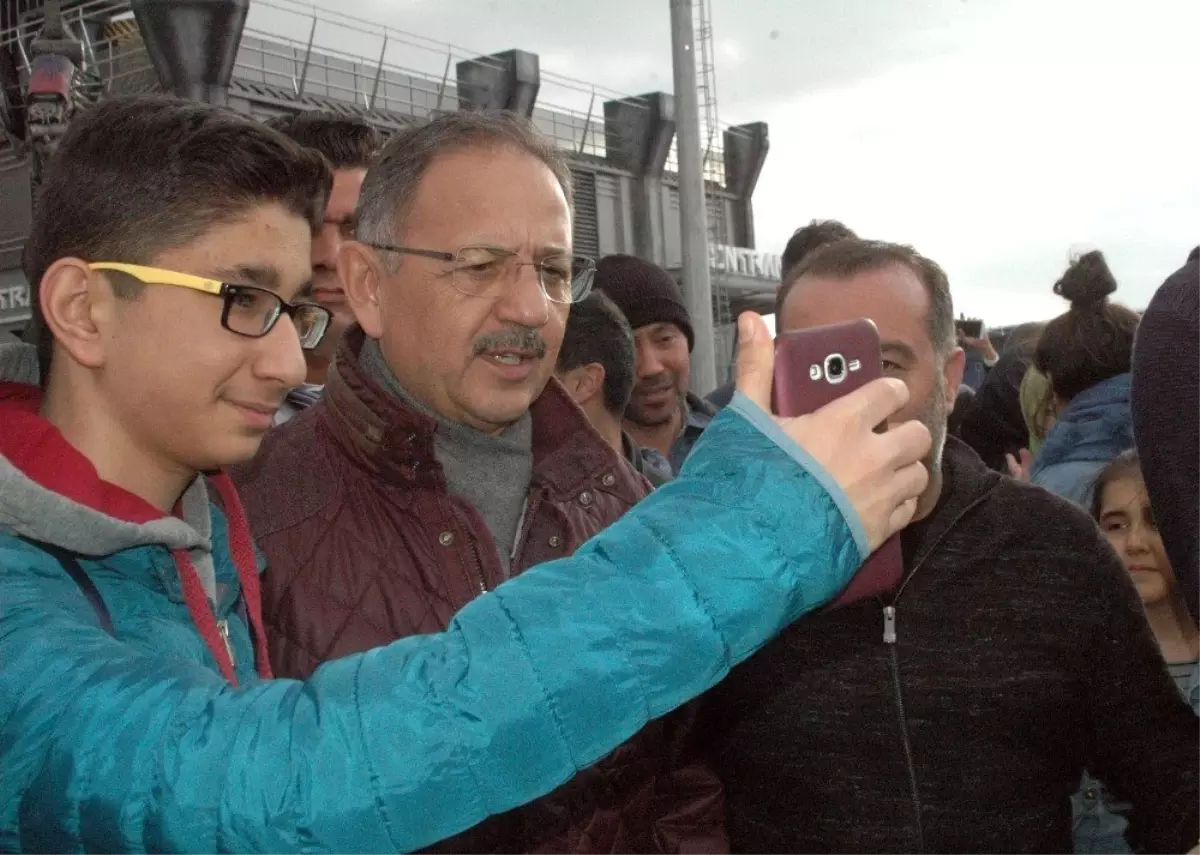 Mehmet Özhaseki: "Ankapark\'ı Ziyaret Eden Ziyaretçi Sayısı 980 Bin Kişi"