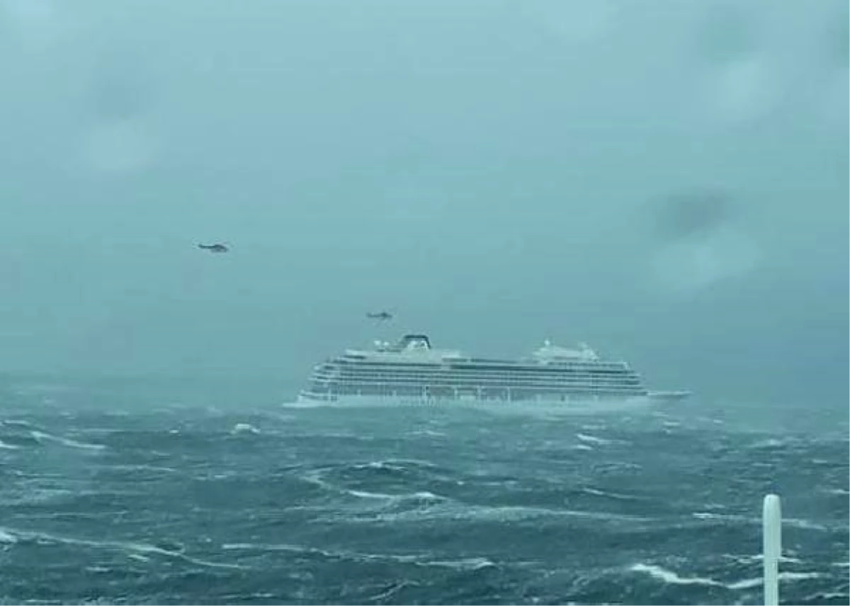 Norveç\'te 1300 Yolcu Taşıyan Gemi Yardım Çağrısında Bulundu