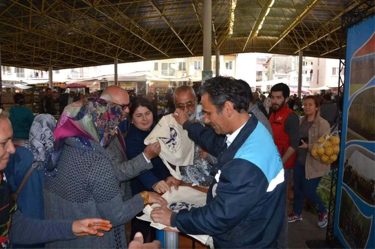 Ortaca Belediyesi Poşet Kullanımını Önlemek İçin Bez Çanta Dağıttı