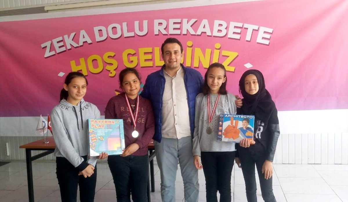 Tapduk Emre İho Ödüle Doymuyor