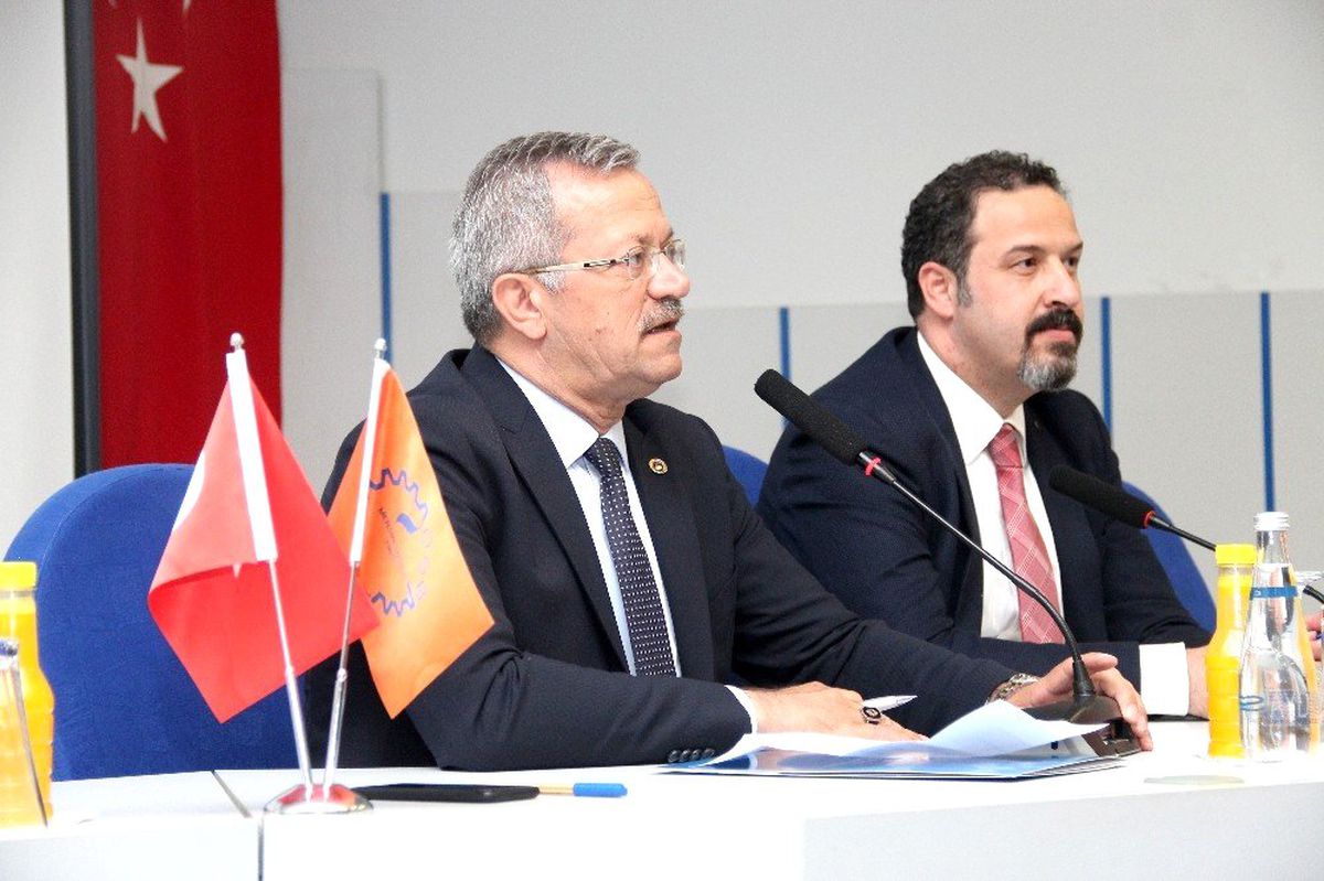 Tekli: "Hedefimiz, Sene Sonunda 3. Bölgede Fabrikaların Faaliyete Başlaması"