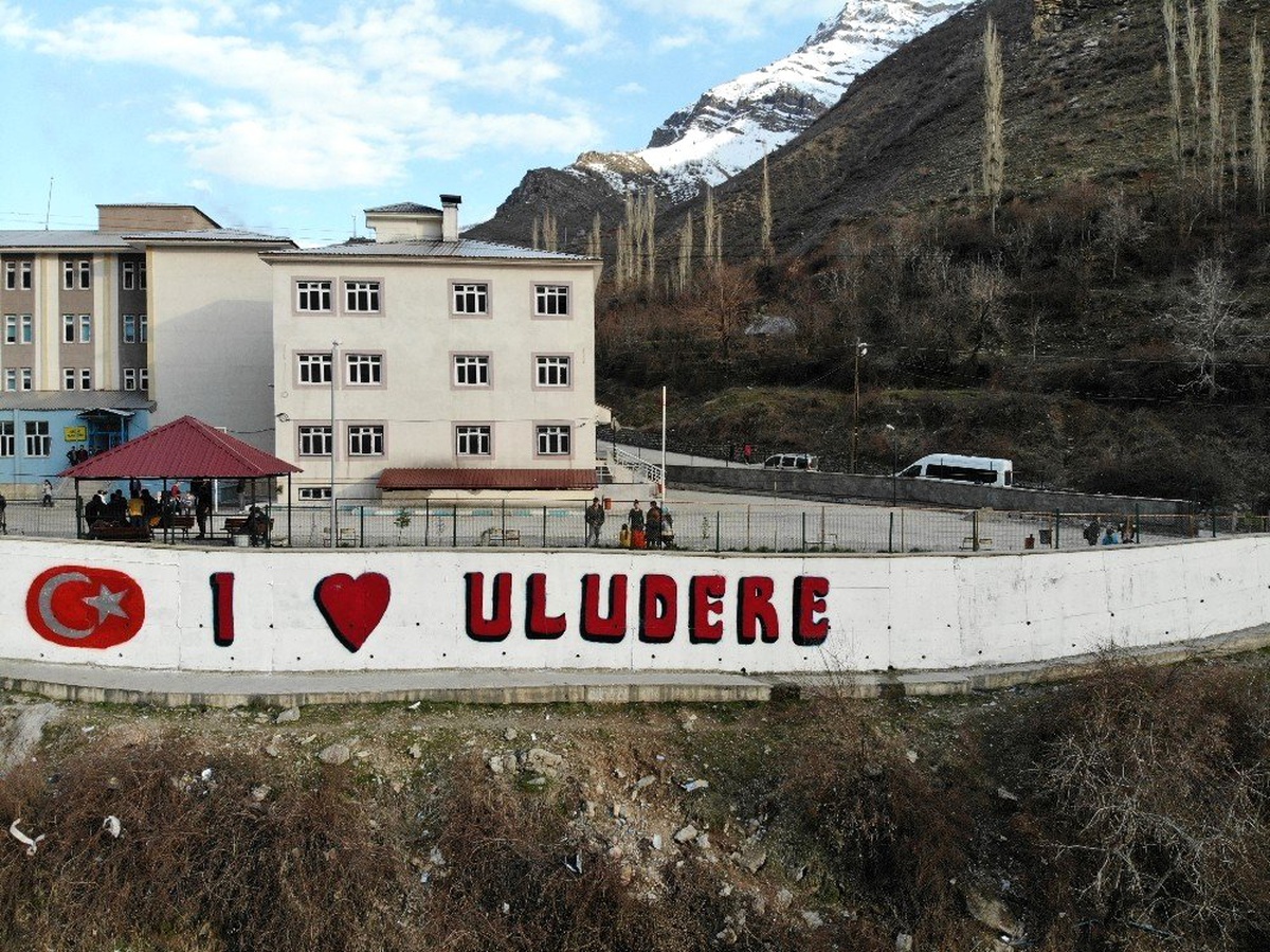 Terör Bitti, Kayyum Yatırımları ile Uludere\'nin Yüzü Güldü