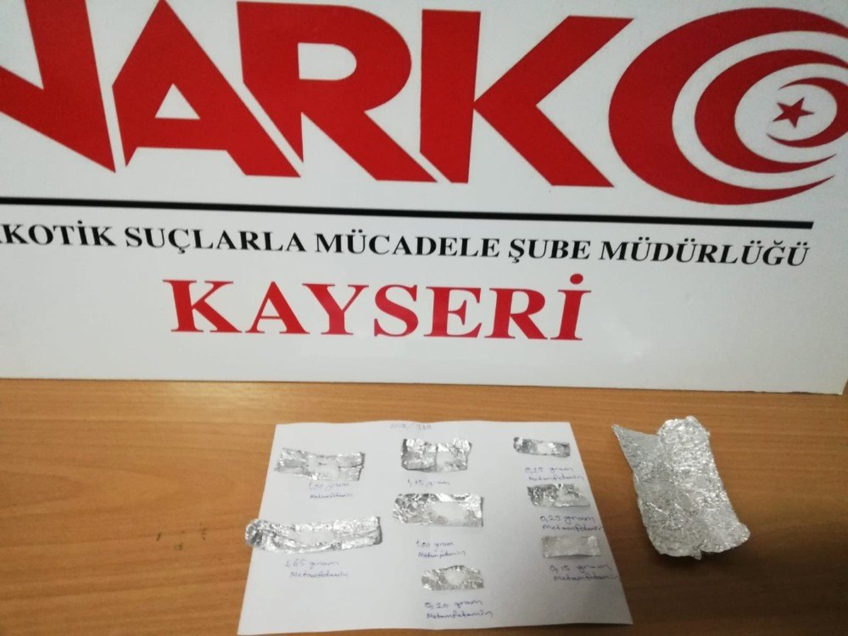 Uyuşturucu Taciri 2 Kişi Gözaltına Alındı