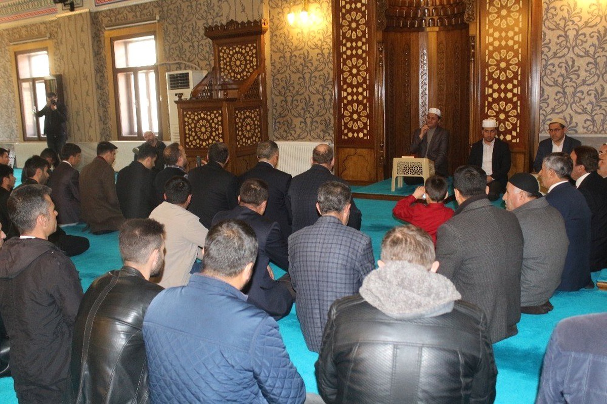 Van\'da Merhum Muhsin Yazıcıoğlu İçin Mevlit Okutuldu