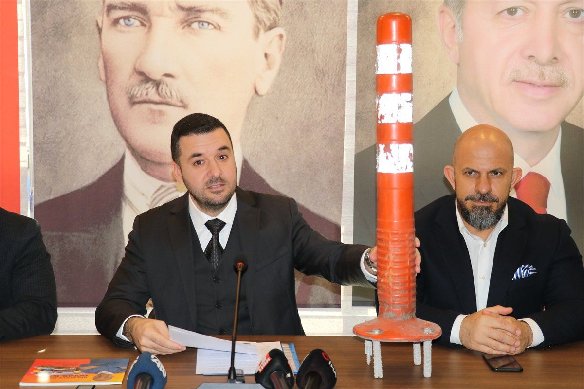 Yalova\'nın Her Yerini Dubalarla Doldurdular"