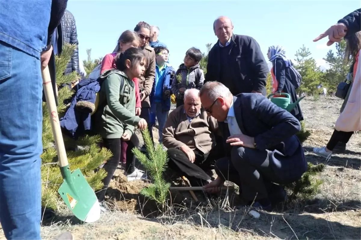 Yaşlılar Haftası Erzincan\'da Dolu Dolu Geçti