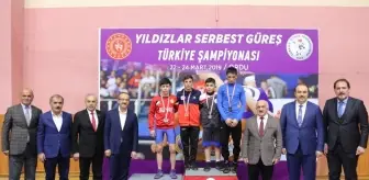 Yıldızlar Serbest Güreş Şampiyonası Başladı