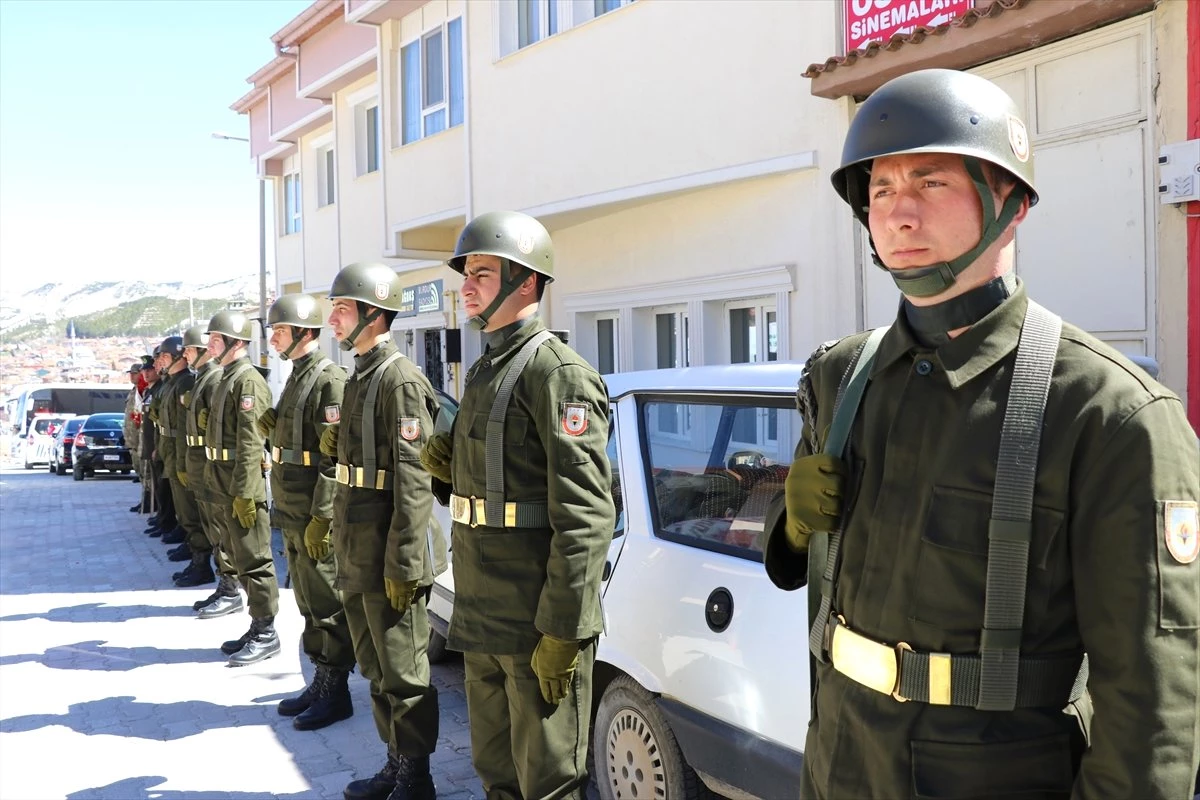 Burdur\'da Kore Gazisi Son Yolculuğuna Uğurlandı