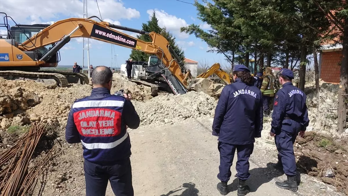 Çatalca\'da Göçük Altında Kalan İşçi Hayatını Kaybetti