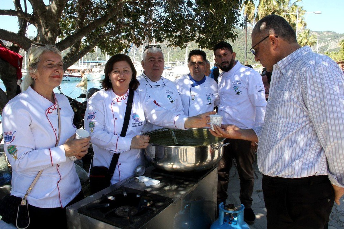 Göcek\'te Ot Yemekleri Festivali