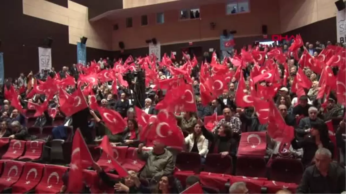 İstanbul- Kılıçdaroğlu Maltepe\'de Tapu Dağıtım Törenine Katıldı