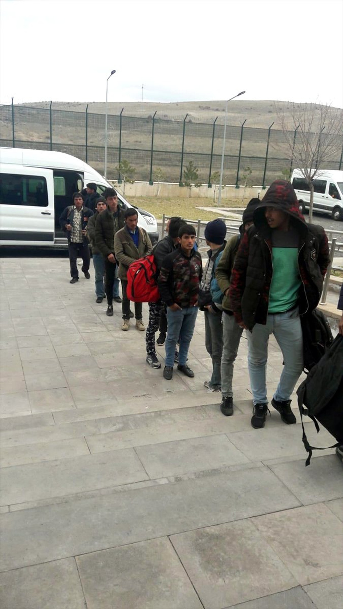 Kayseri\'de 13 Düzensiz Göçmen Yakalandı