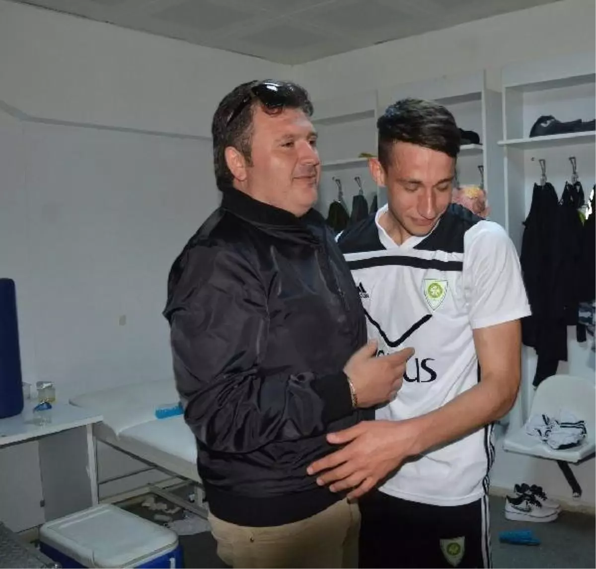 Manisa Büyükşehir Belediyespor\'da Çifte Sevinç