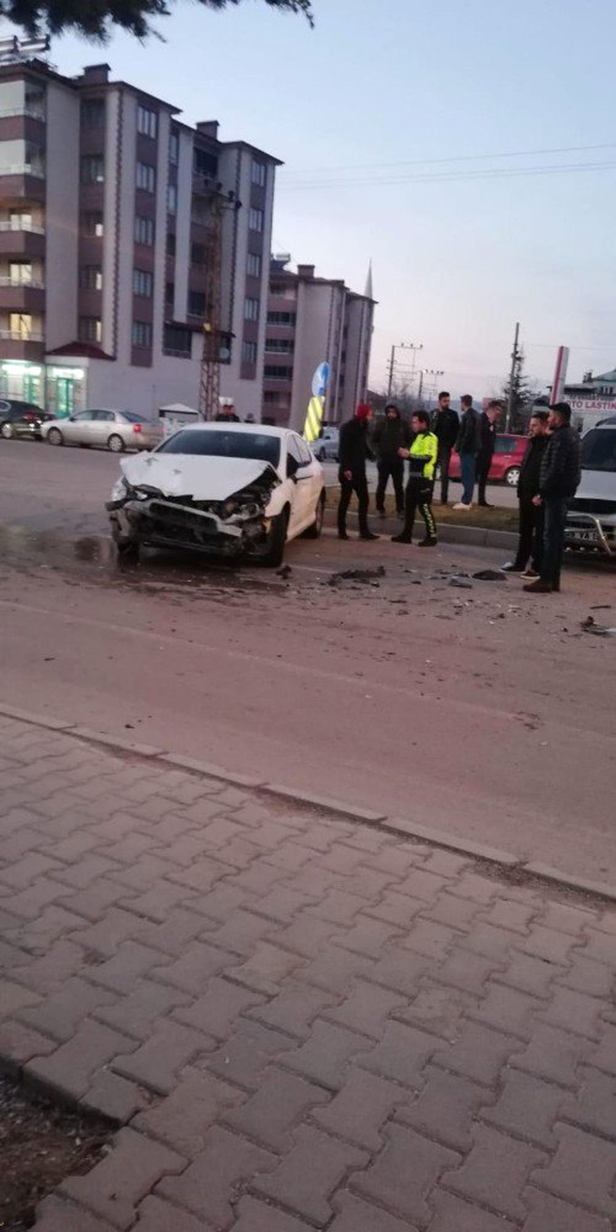 Afşin\'de Trafik Kazası: 3 Yaralı
